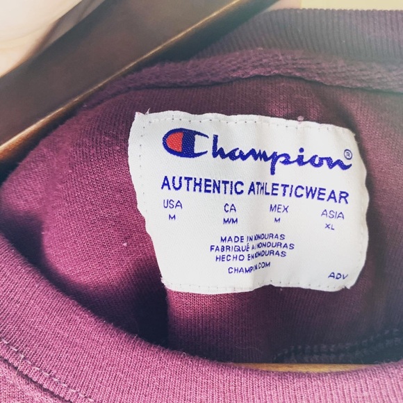 Champion size medium Crewneck, perfect condition - Picture 5 of 5
